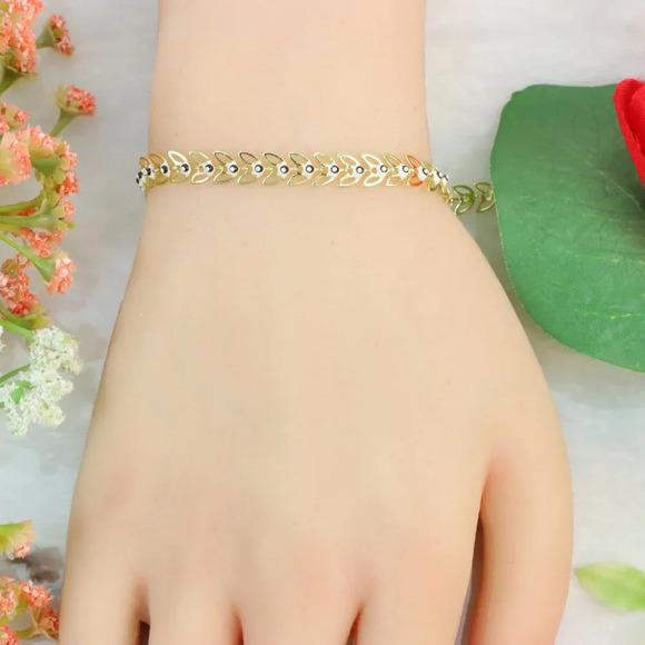 "New Beautiful Design Bracelet for Women/Girls, Gift, B653 - Picture 2 of 15